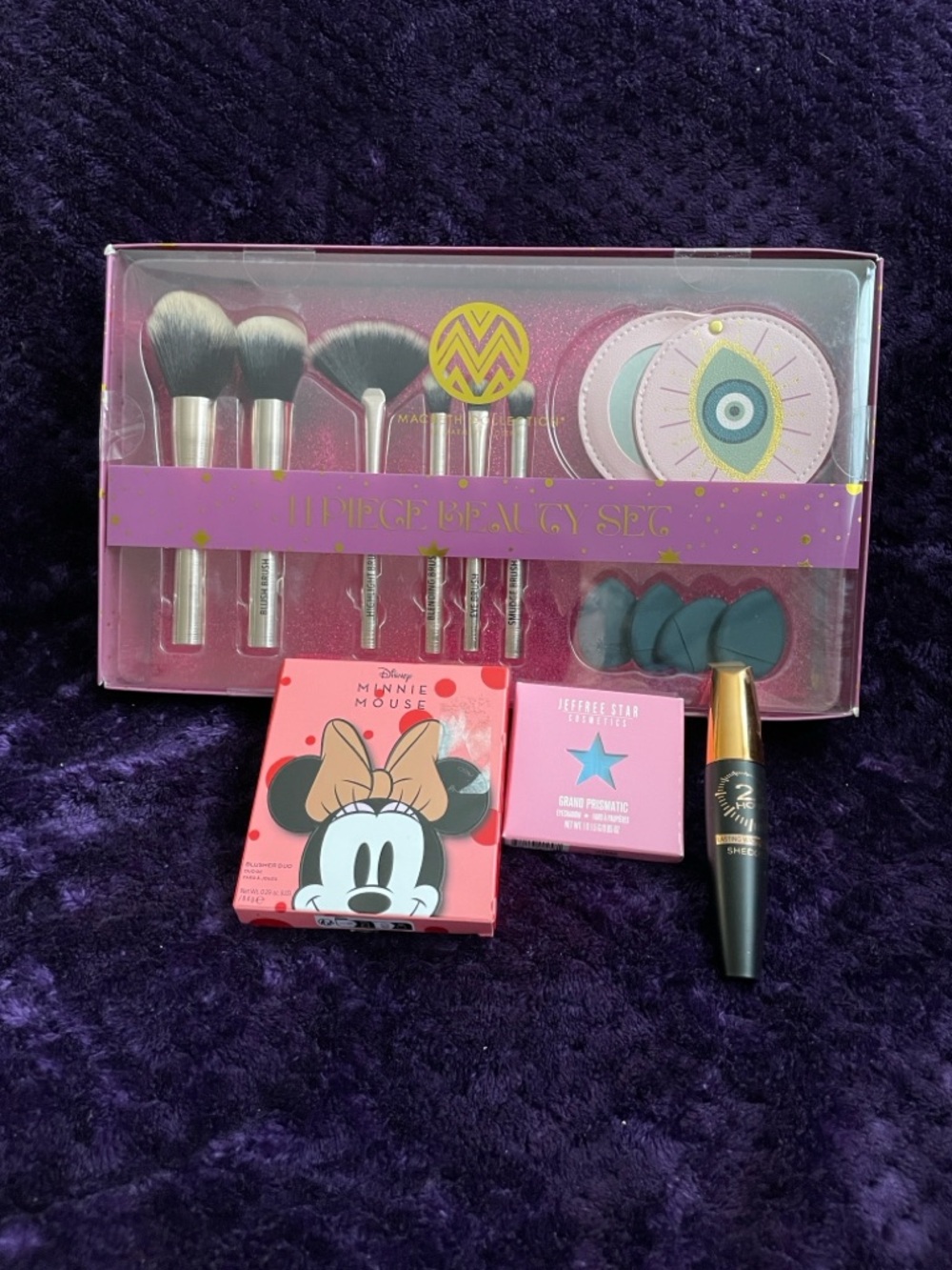 Jeffree Star Pink Brush & Minnie Makeup Gift Set